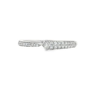 18ct White Gold Diamond Obelisk Ring