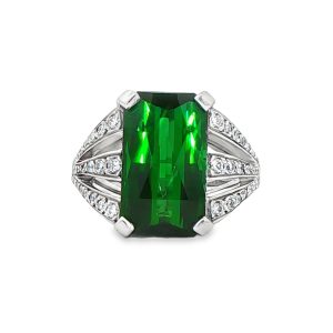 18ct White Gold Green Tourmaline & Diamond Ring